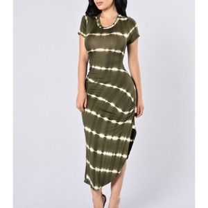 Cute Tie Dyed Midi Dress. Worn once around the house.